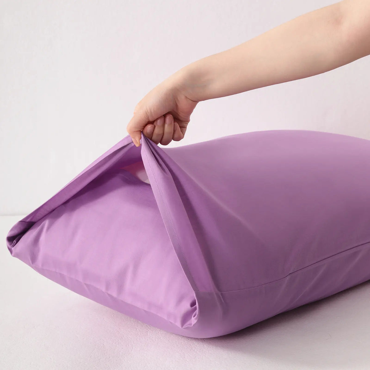 2 Pack Cotton Pillowcases, Soft Breathable Pillow Covers with Envelope Closure, Comfortable Solid Color Pillow Cases for Bed & Sleeping