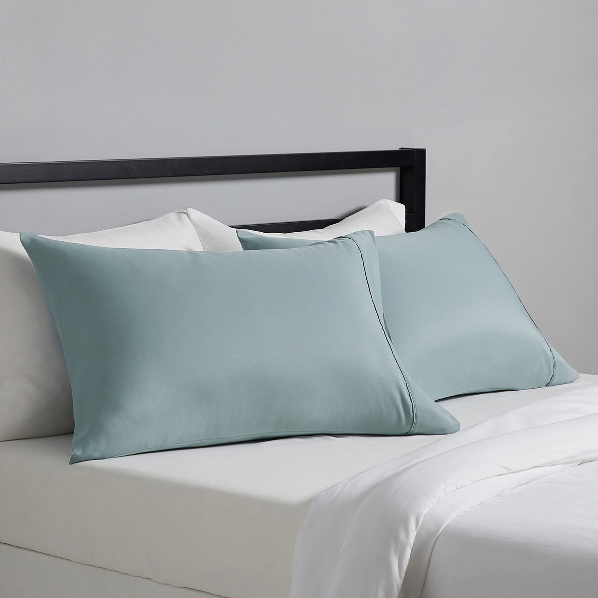 Amazon Basics Standard Pillowcases Set of 2 - Lightweight, Super Soft Easy Care Microfiber, Spa Blue, 30" L x 20" W, Pillows Not Included