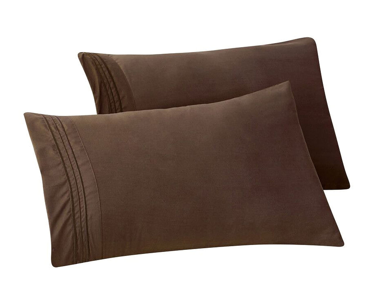 Elegant Comfort 4-PACK Solid Pillowcases 1500 Premium Hotel Quality Microfiber - Smooth Weave, Wrinkle and Stain Resistant, Easy Slip-On, 4-Piece Set, Standard/Queen Pillowcase, Gray